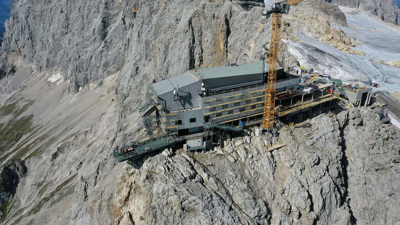 Umbau am Dachsteingletscher voll im Zeitplan | © Reinfried Prugger