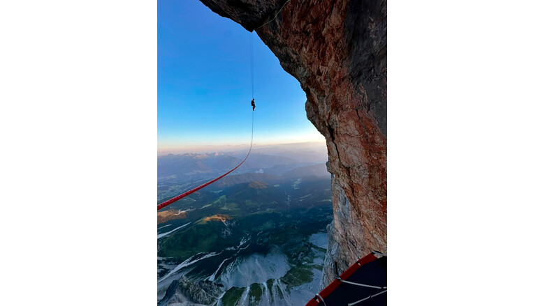 Das große Dach der Dachstein Direttissima erstmals im Rotpunkt geklettert | © Michi Perhab
