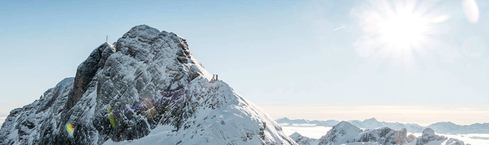 Wonderful mountain panorama at the Dachstein | © Photoguides