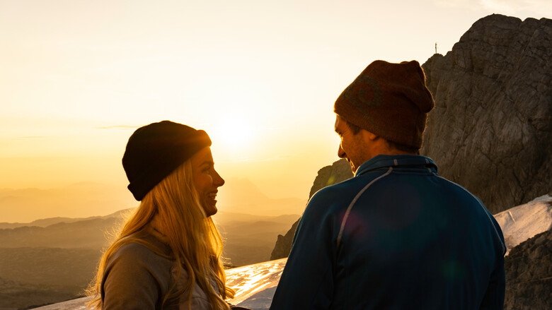 Sonnenaufgang am Dachsteingletscher | © Johannes Absenger