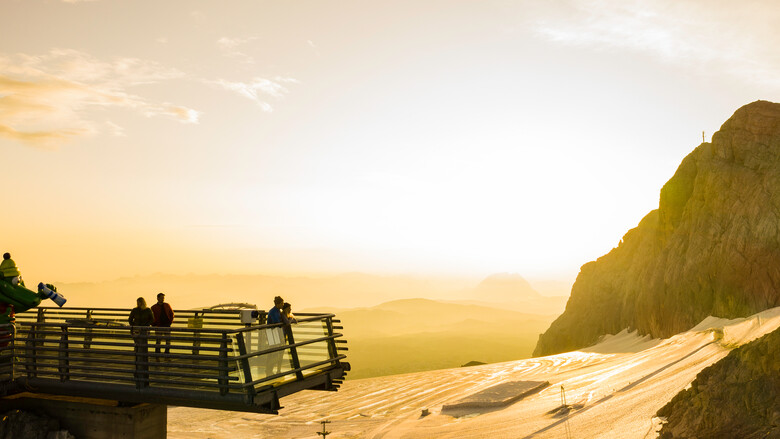 Sonnenaufgang am Dachsteingletscher | © Johannes Absenger