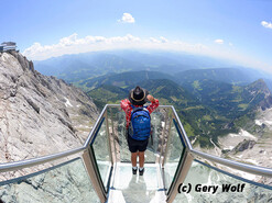 Stairway to nothingness - The Dachstein | © Gery Wolf