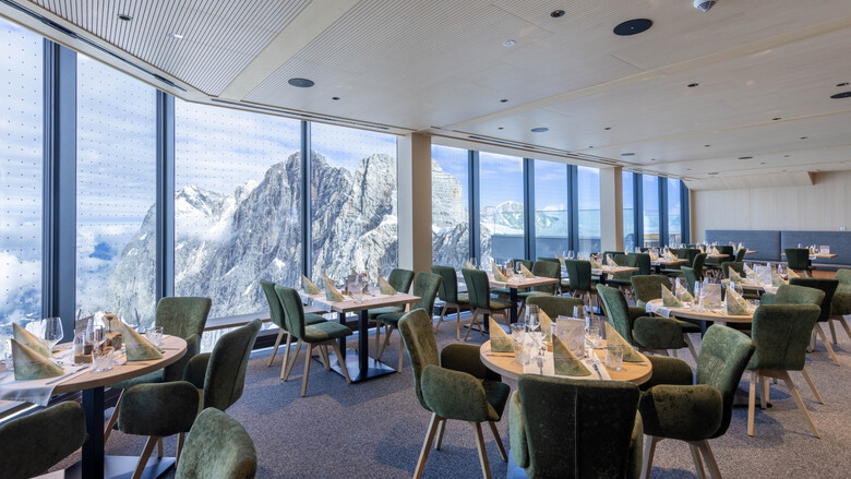 Das Dachstein Gletscherrestaurant | © Harald Steiner Das Dachstein Gletscherrestaurant | © Harald Steiner