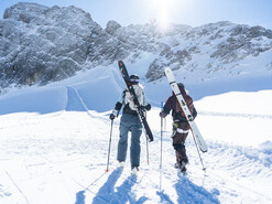 Auf dem Weg zum Rosmariestollen | © Josh Absenger